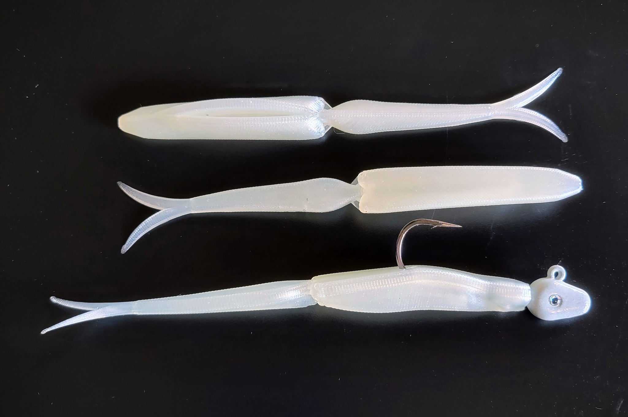 White Sea Bass Pearl White Nuclear Glow Jointed Fluukee Giro Custom Lures White Sea Bass Pearl White Nuclear Glow Jointed Fluukee Giro Custom Lures
