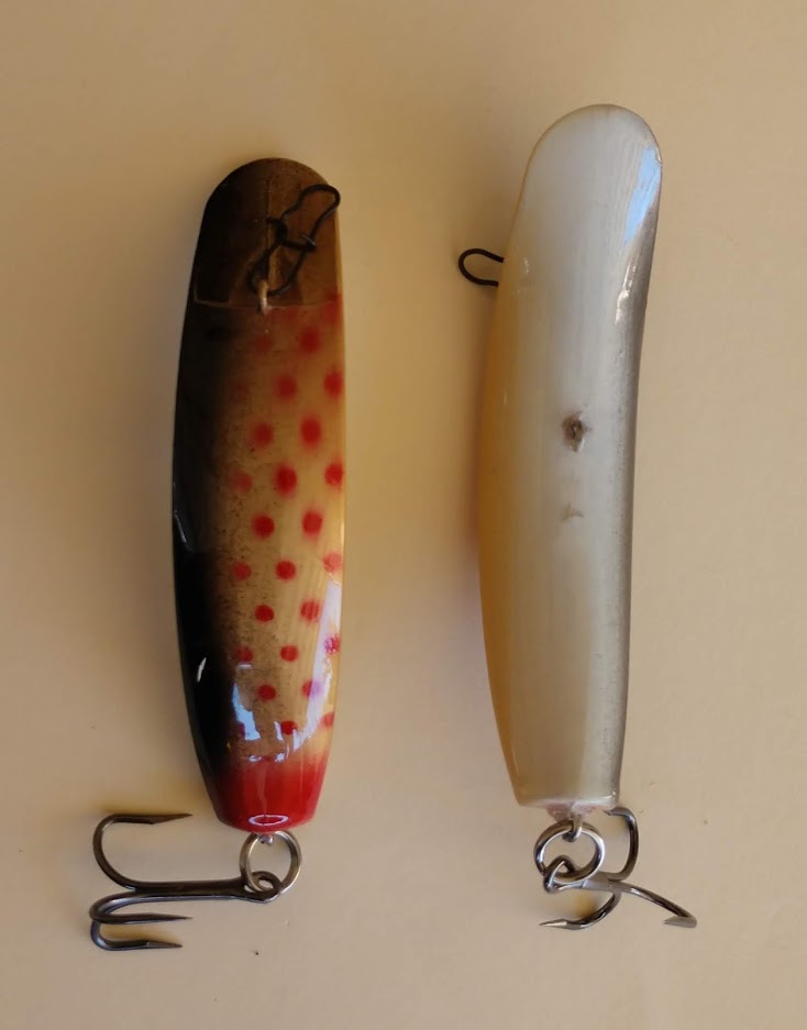Bronze Spotted White Belly Girofish J20 3 1/2 Inch / 4X Barbless Treble Hook